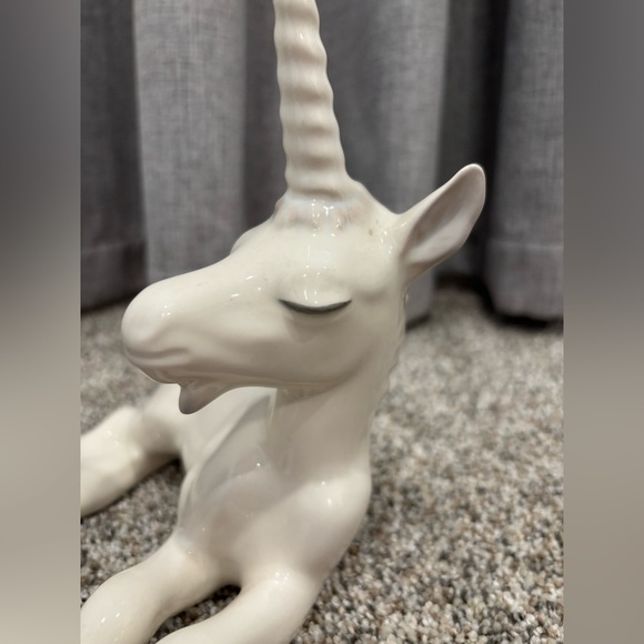 Vintage Mid-Century Modern unicorn figurine by Freeman McFarlin Pottery. - Picture 7 of 12
